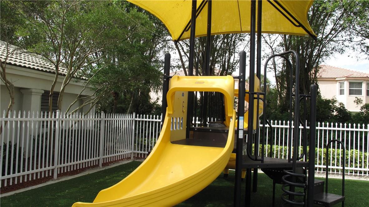 TOWNGATE - Residential Lease