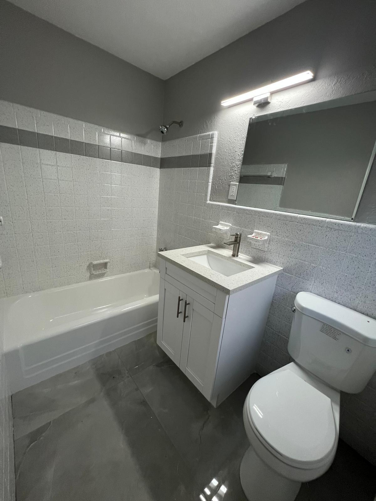 LAKESIDE POINT ADD TO LANTANA - Residential Lease