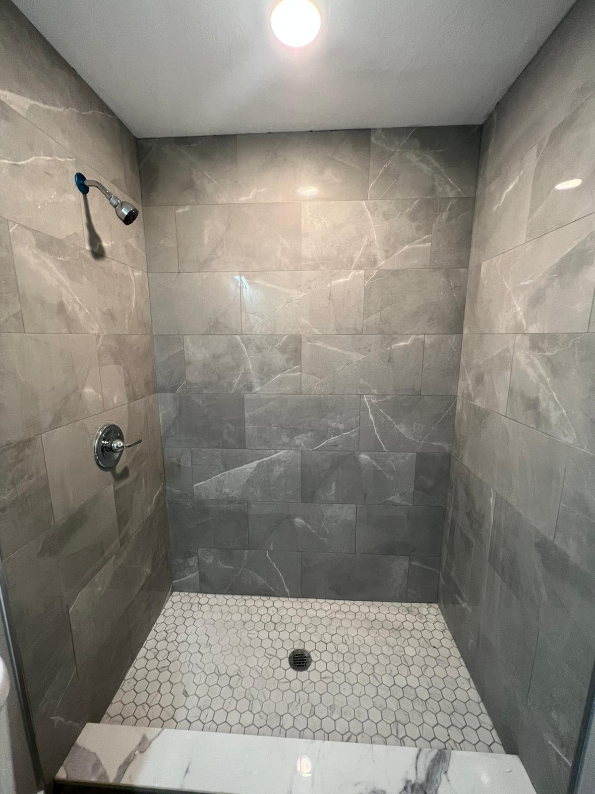 LAKESIDE POINT ADD TO LANTANA - Residential Lease