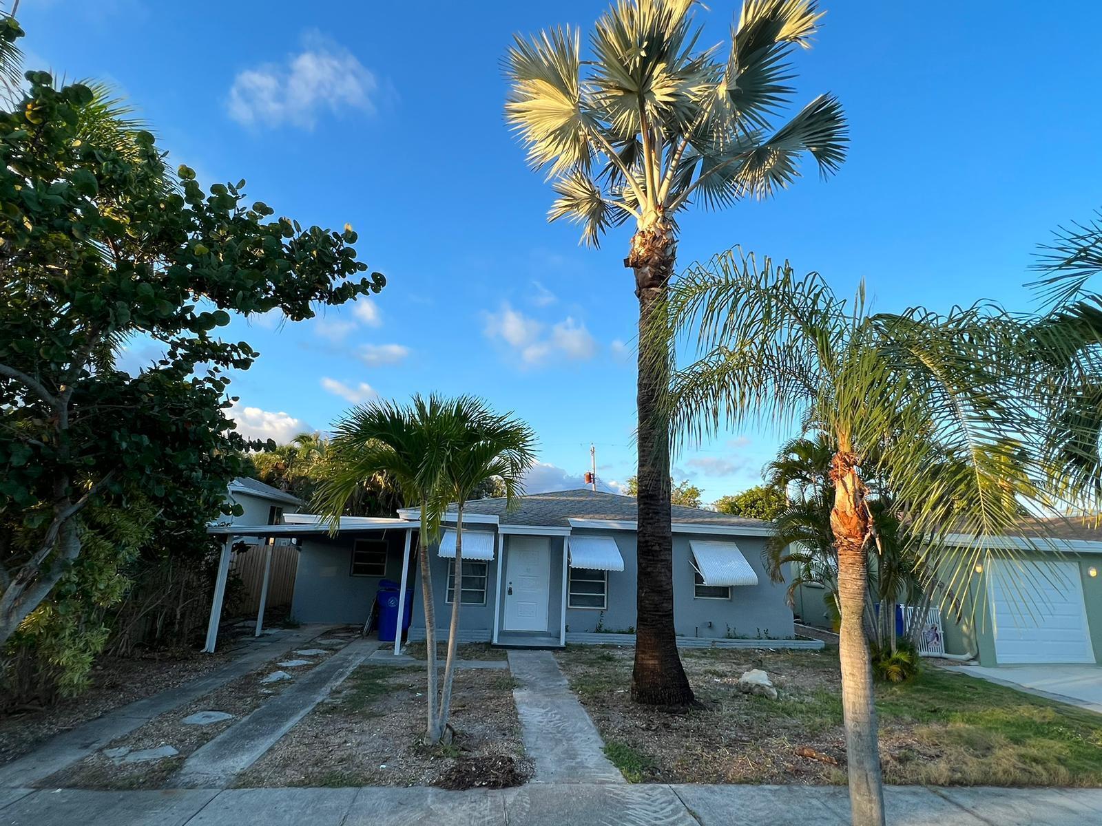 LAKESIDE POINT ADD TO LANTANA - Residential Lease