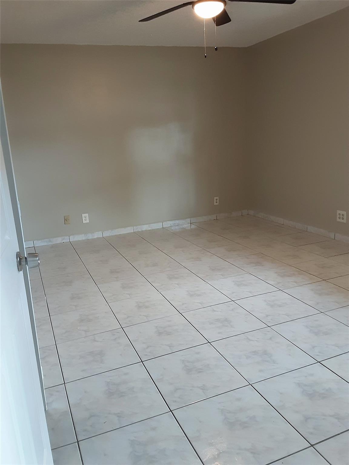 Welwyn Manor Annex 32-13 - Residential Lease