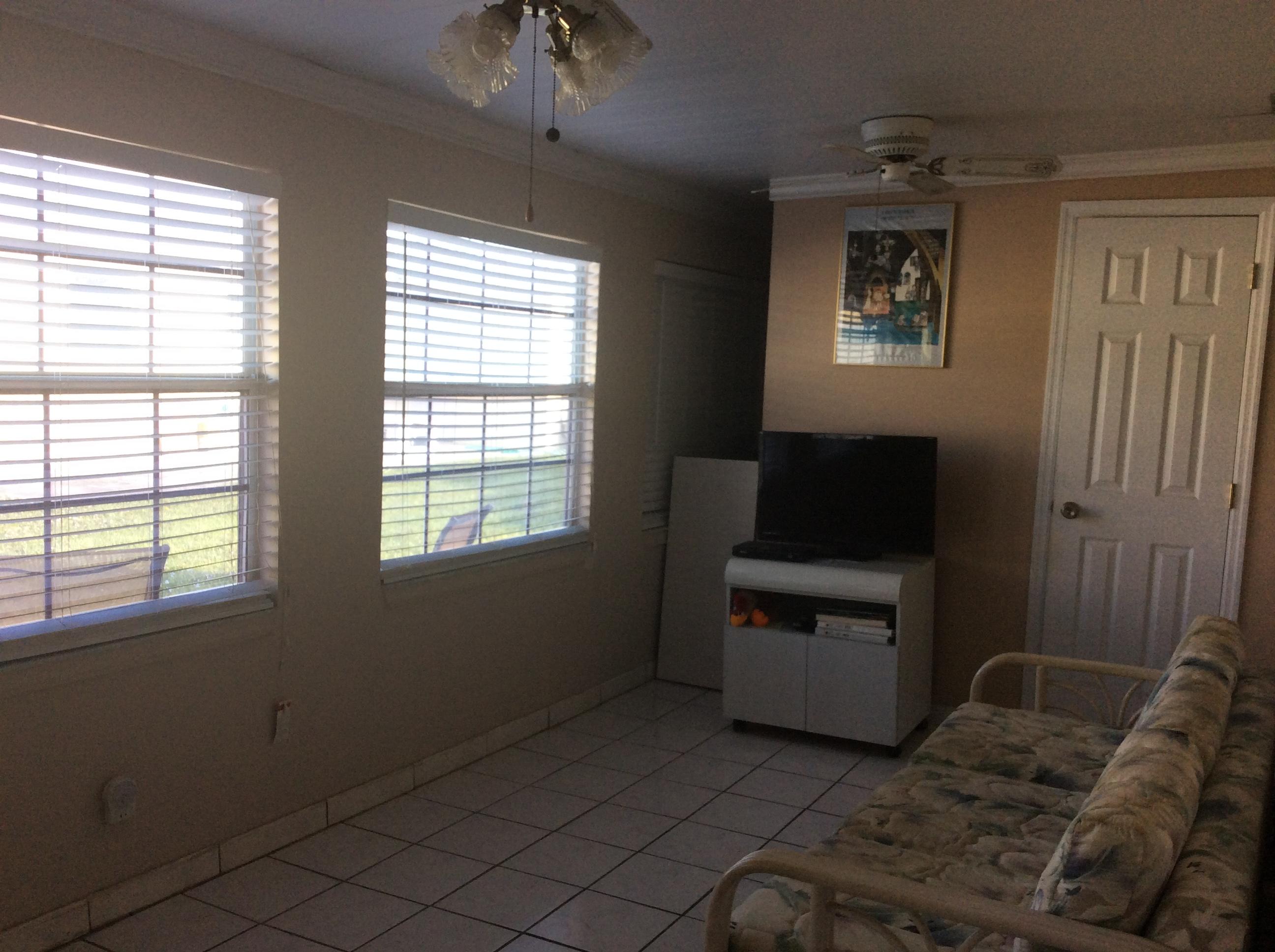 IMPERIAL VILLAS CONDO - Residential