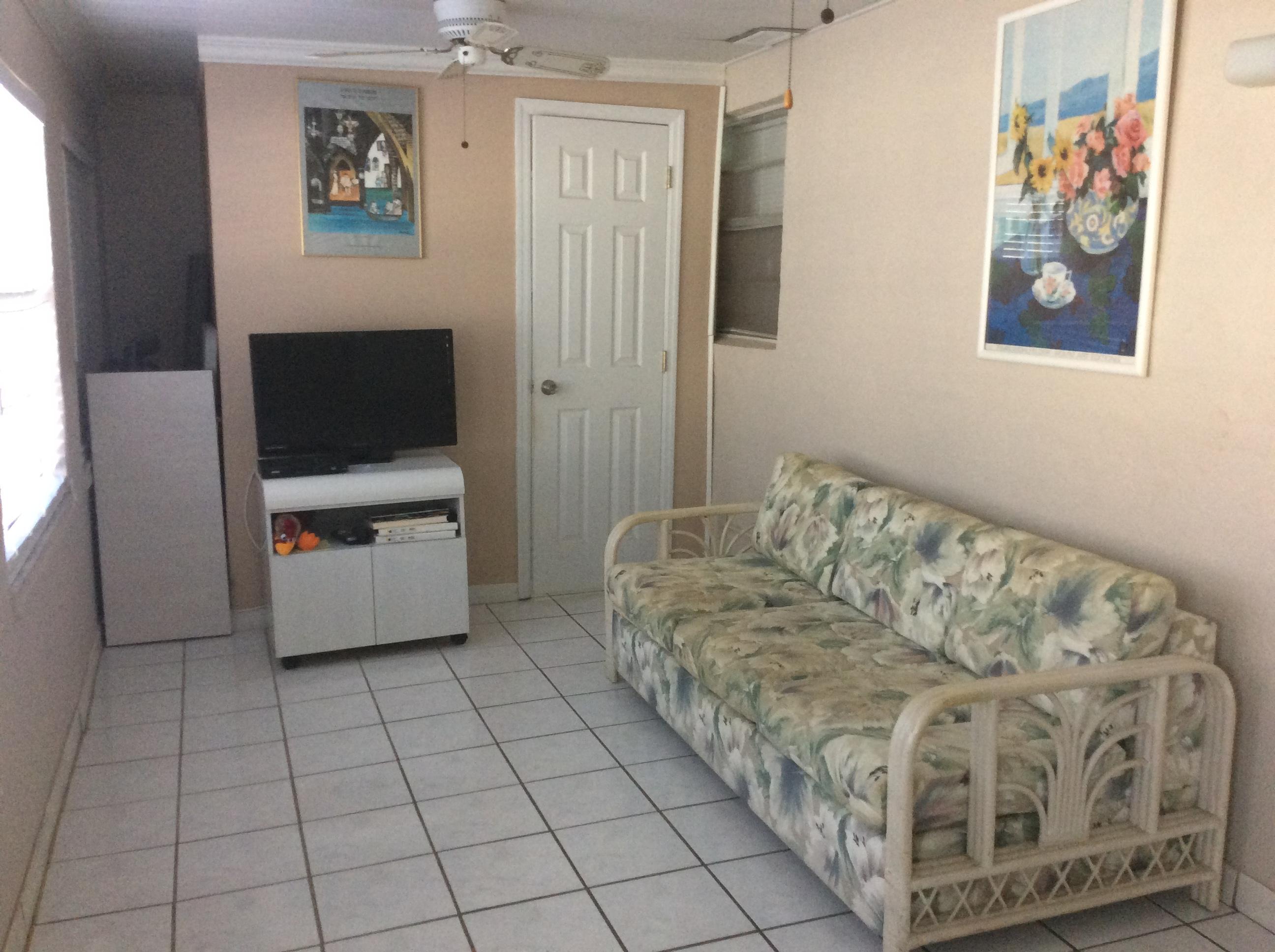 IMPERIAL VILLAS CONDO - Residential