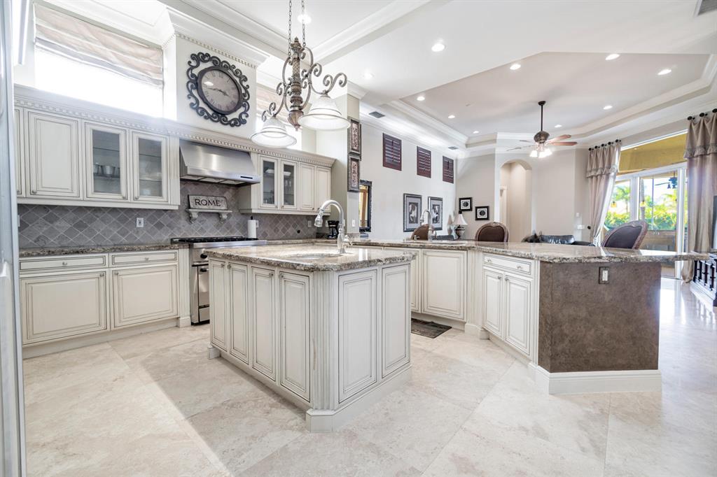 SADDLE TRAIL PARK OF WELL - Residential