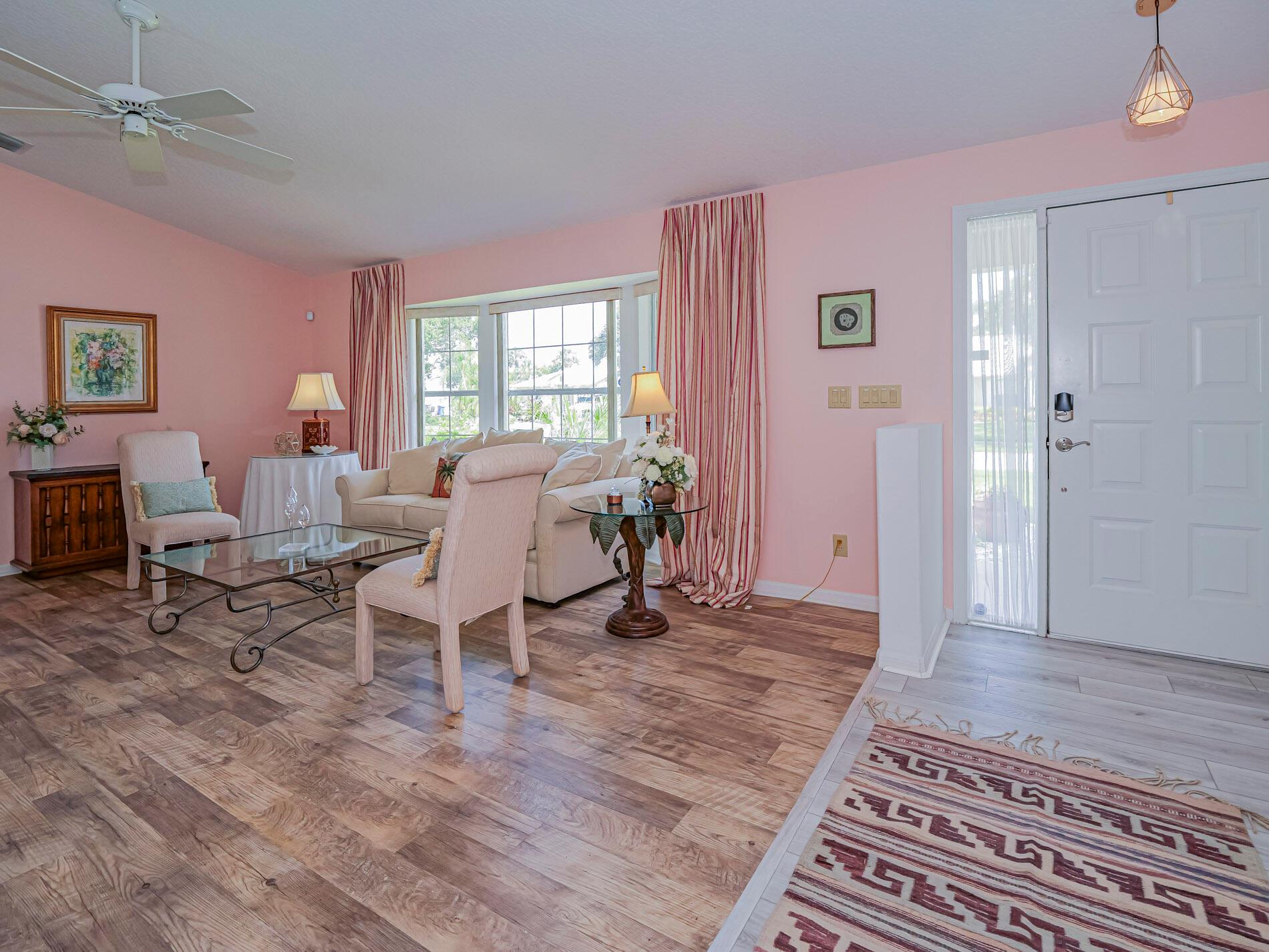 5155 3rd Manor