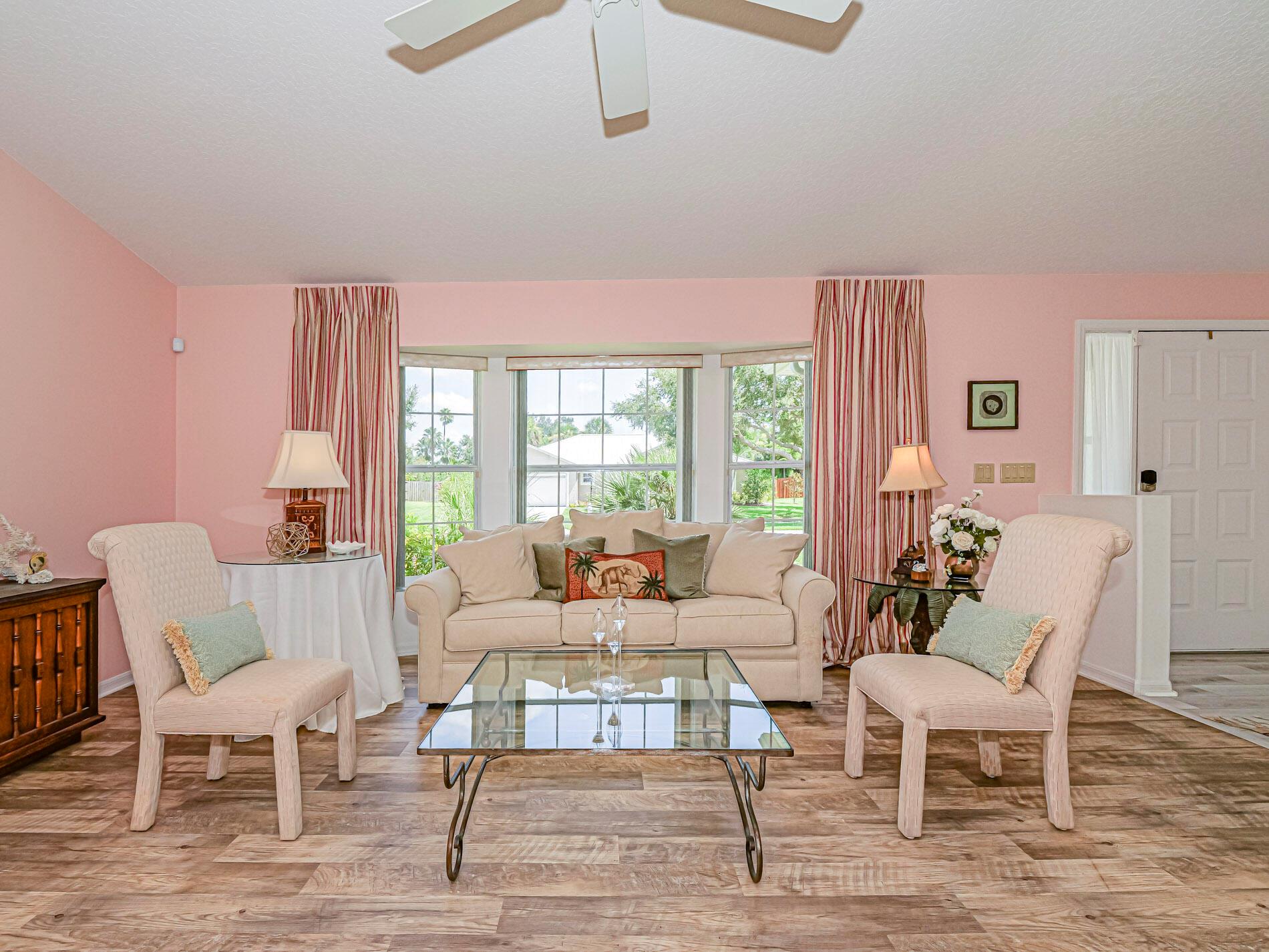 5155 3rd Manor