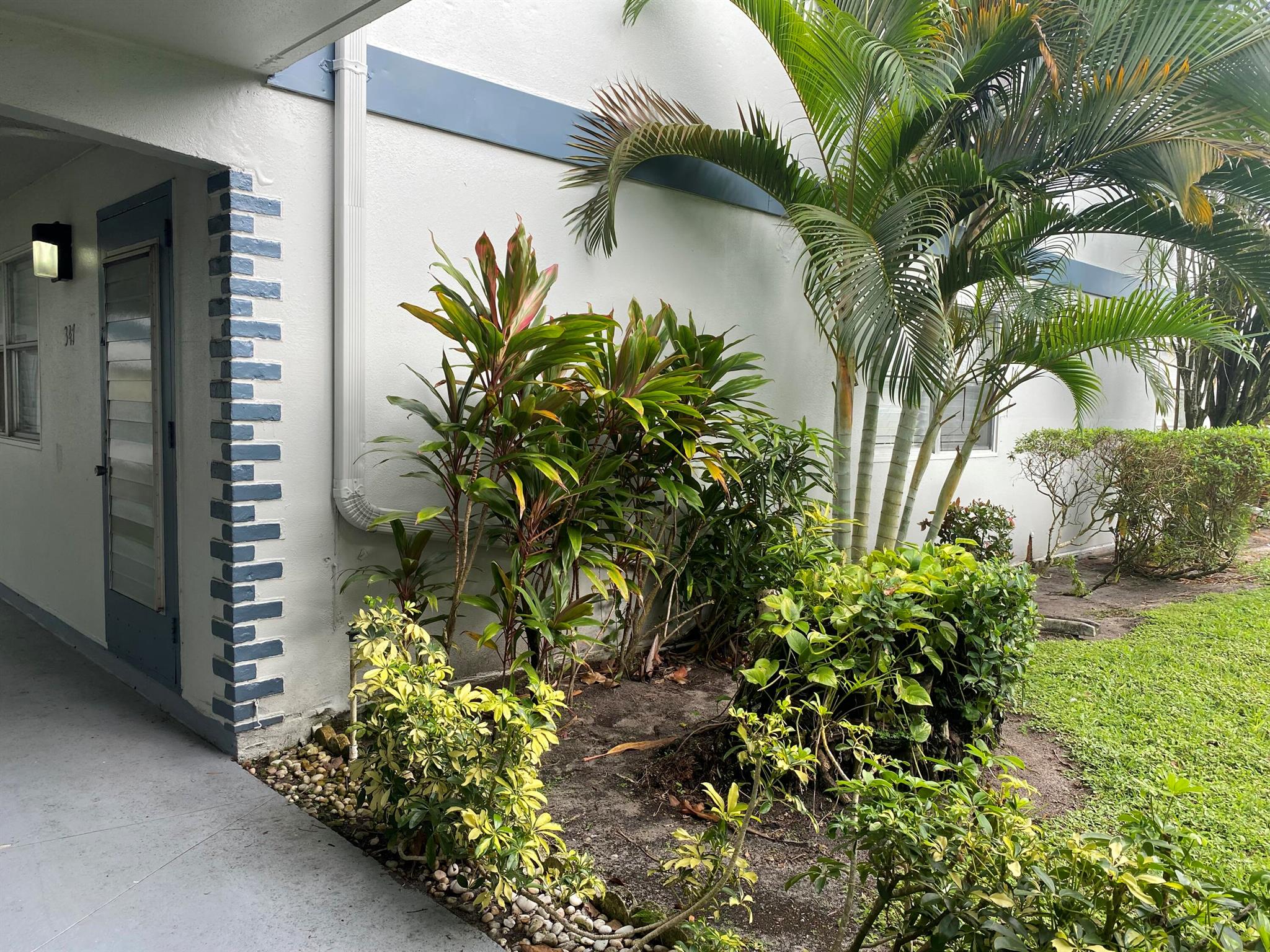 KINGS POINT TUSCANY CONDO - Residential Lease