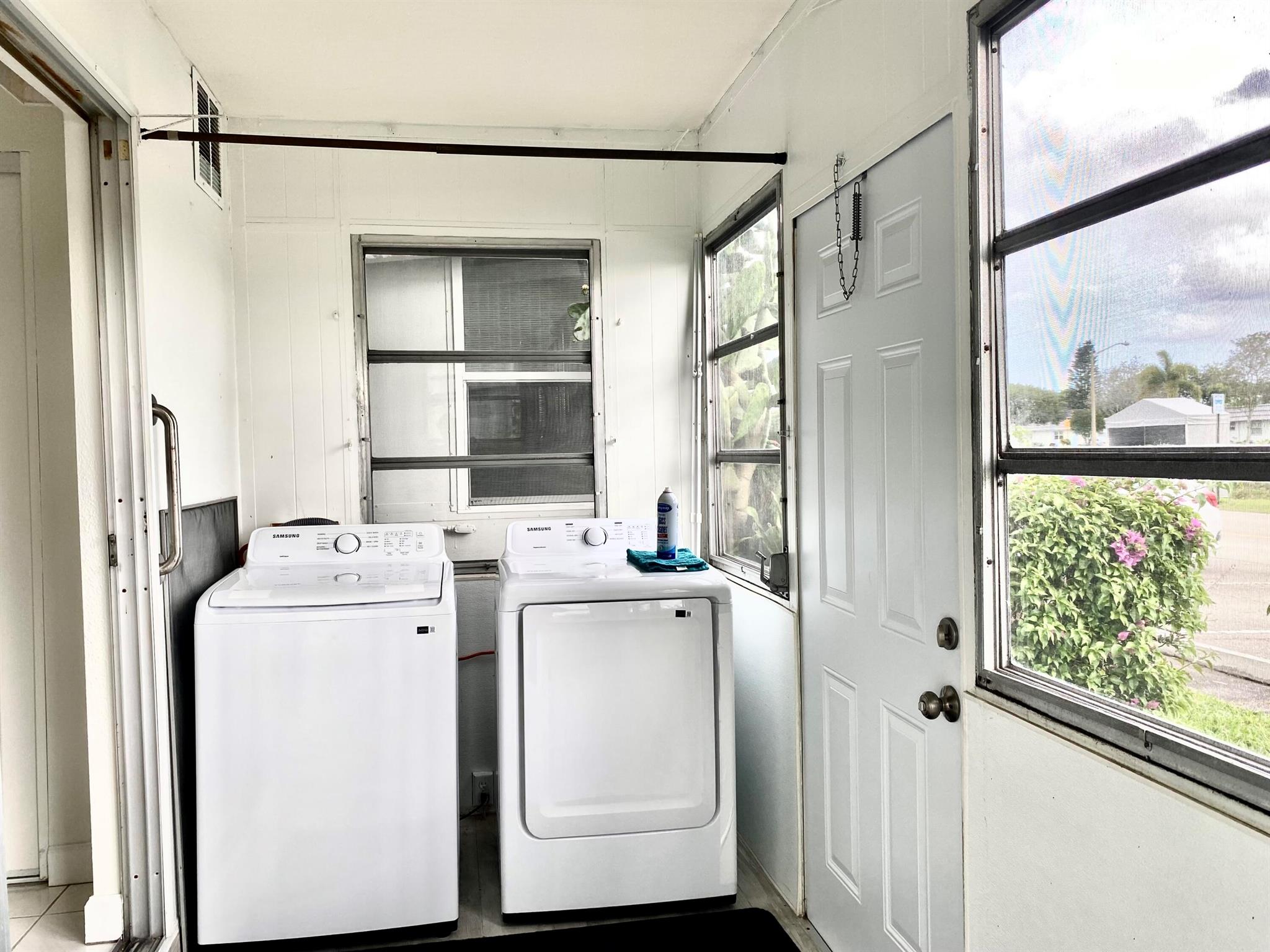 KINGS POINT TUSCANY CONDO - Residential Lease