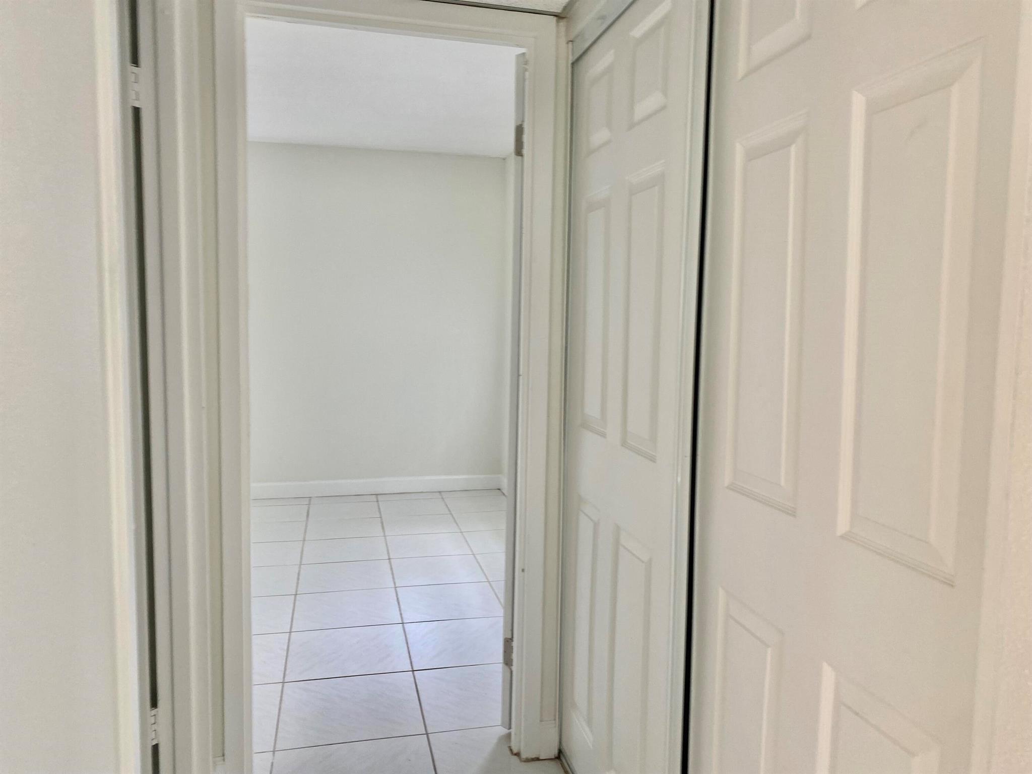 KINGS POINT TUSCANY CONDO - Residential Lease