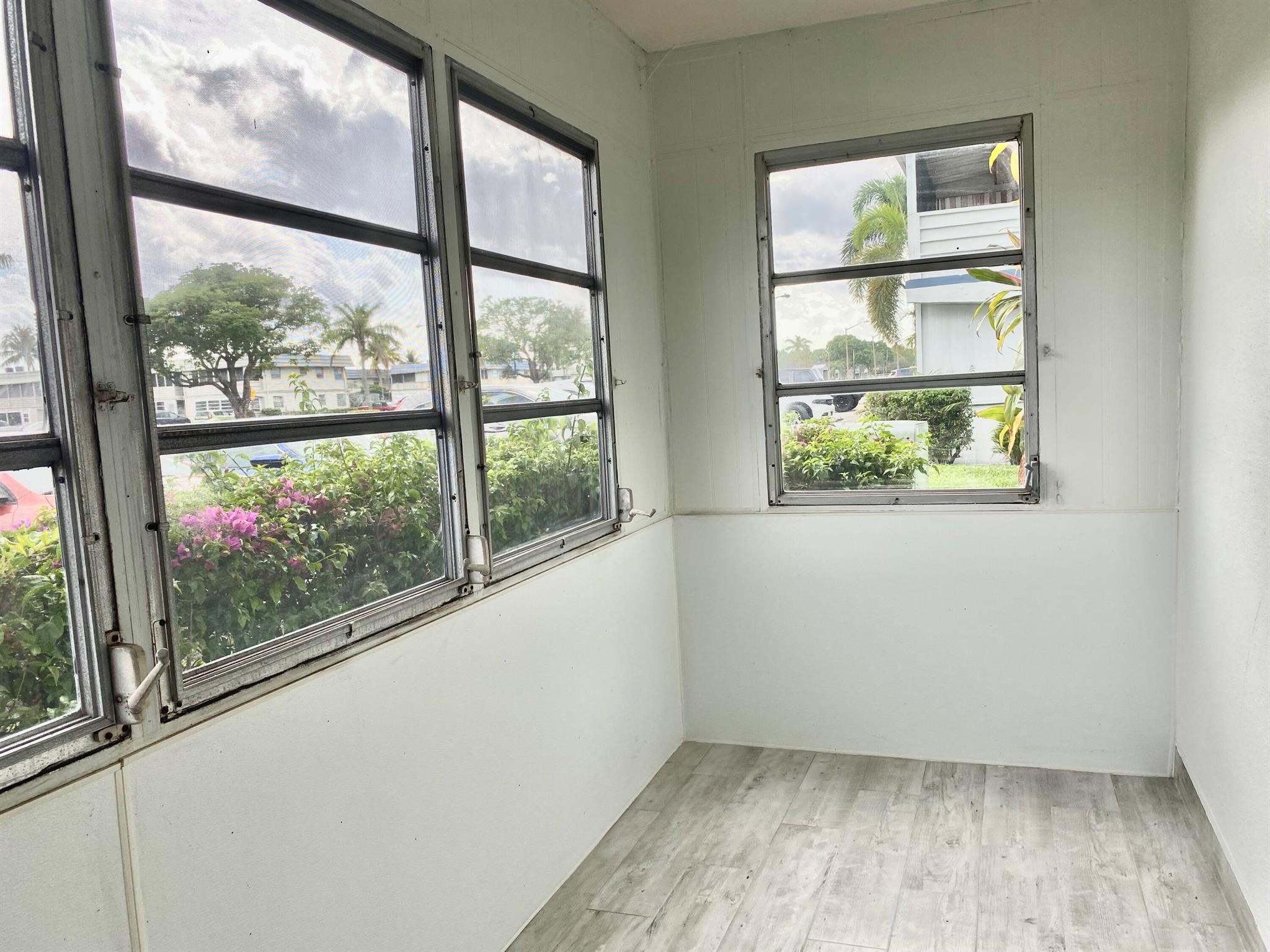 KINGS POINT TUSCANY CONDO - Residential Lease