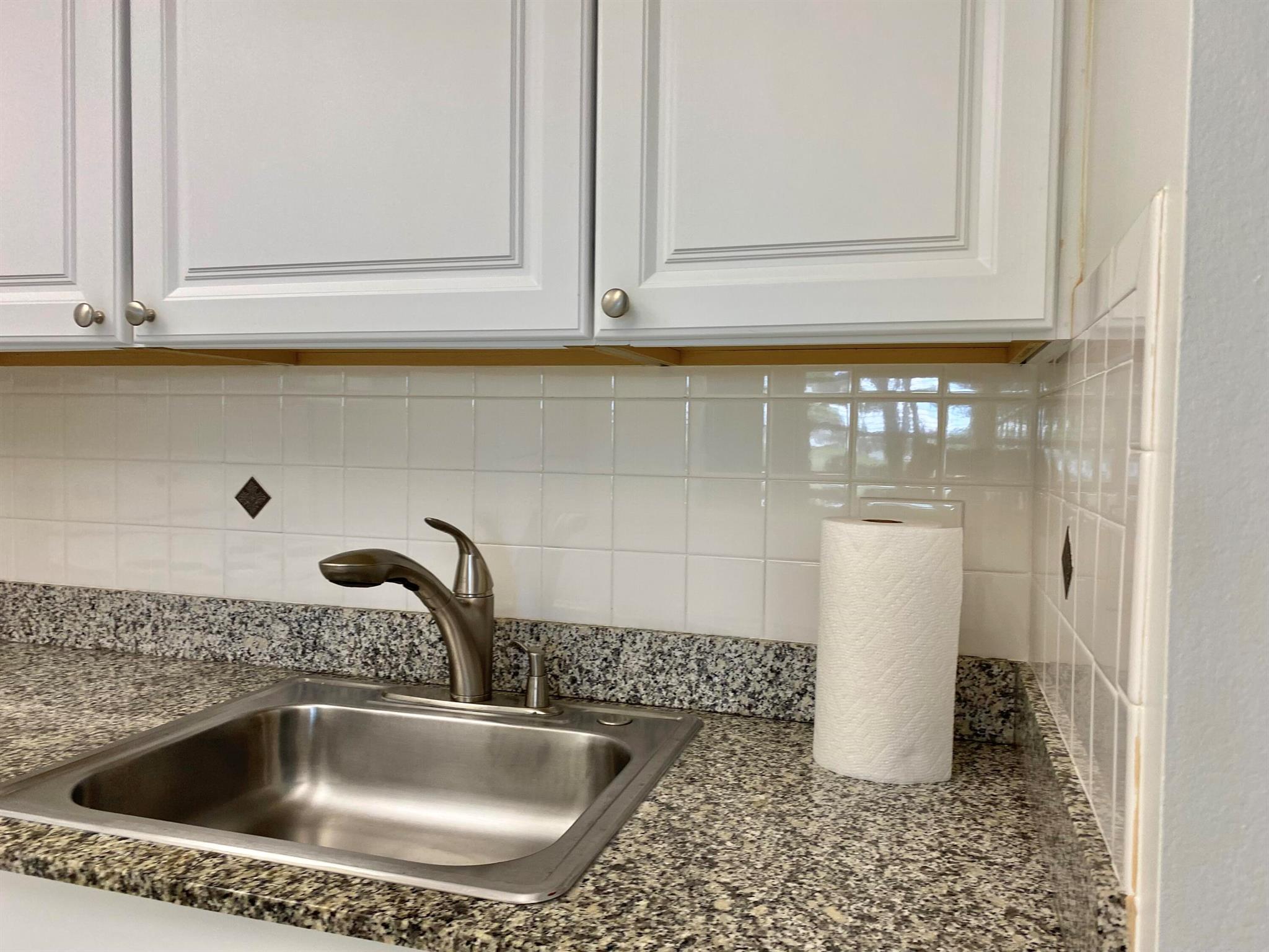 KINGS POINT TUSCANY CONDO - Residential Lease