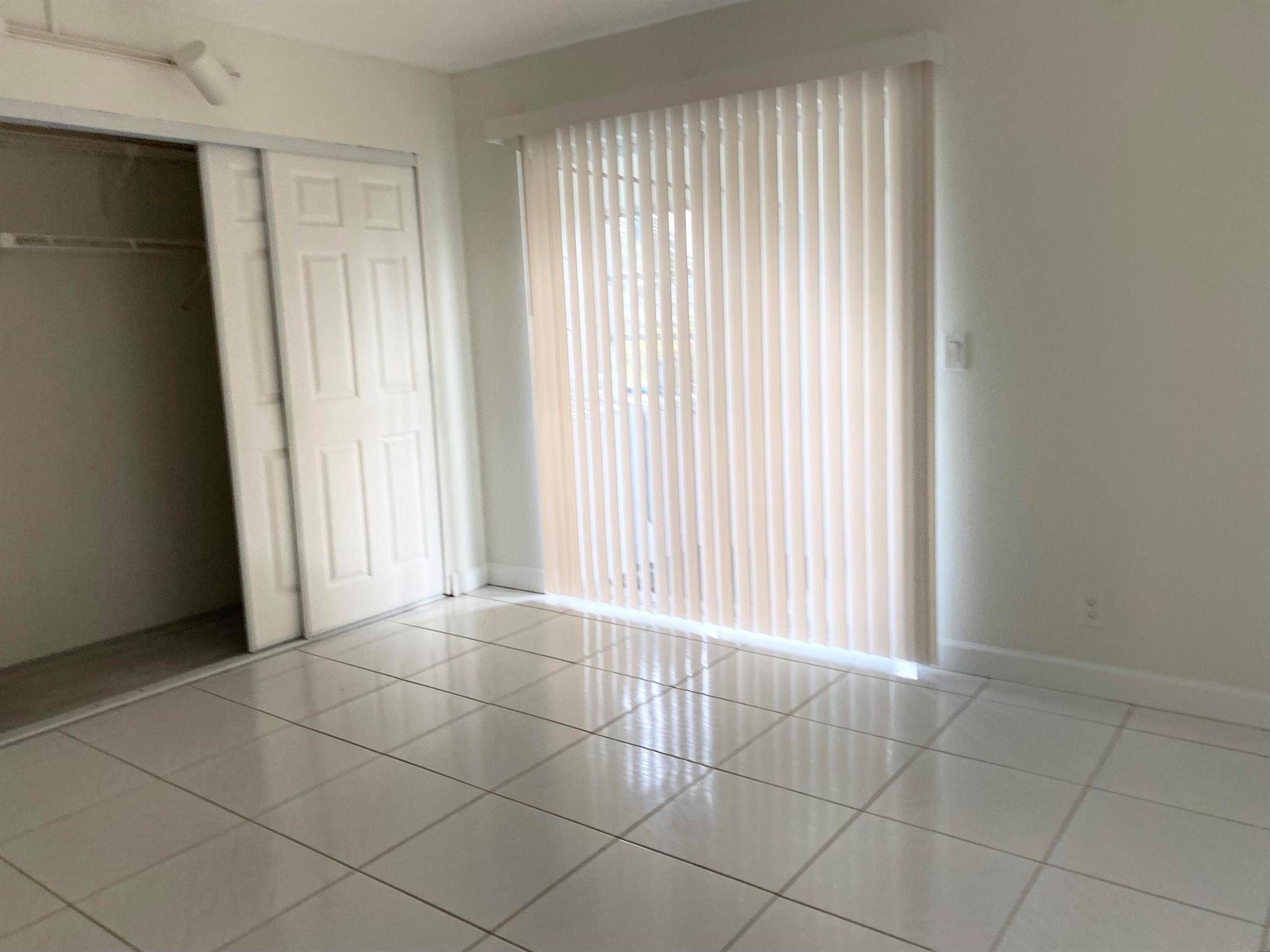 KINGS POINT TUSCANY CONDO - Residential Lease