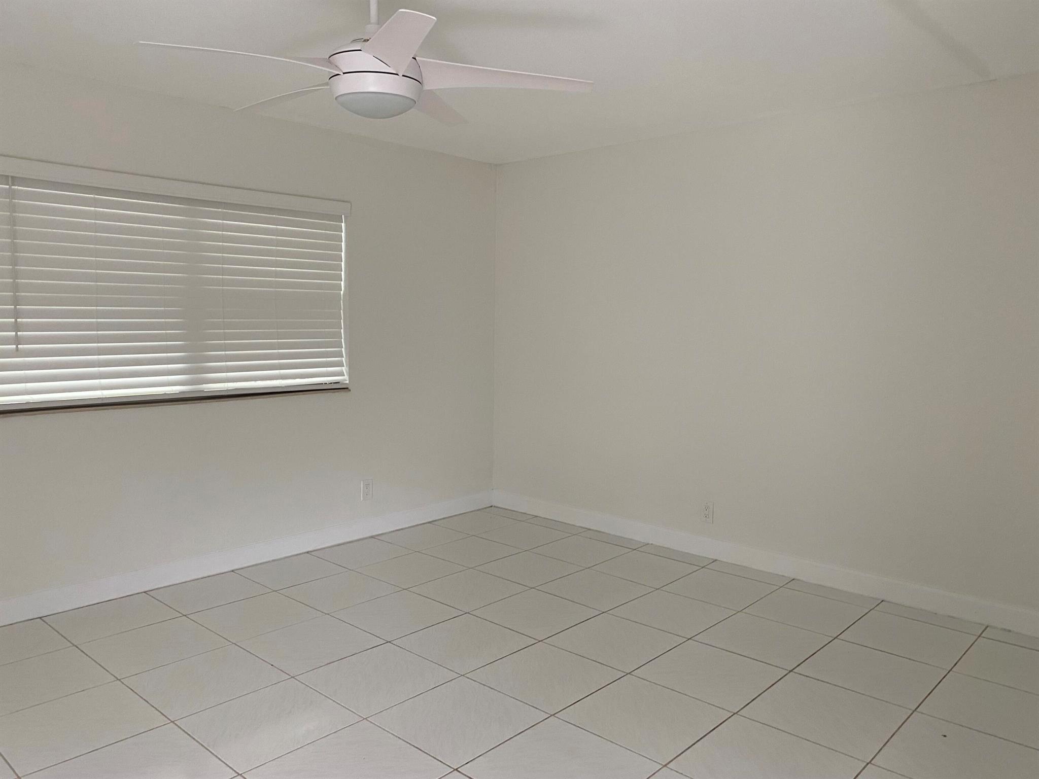 KINGS POINT TUSCANY CONDO - Residential Lease