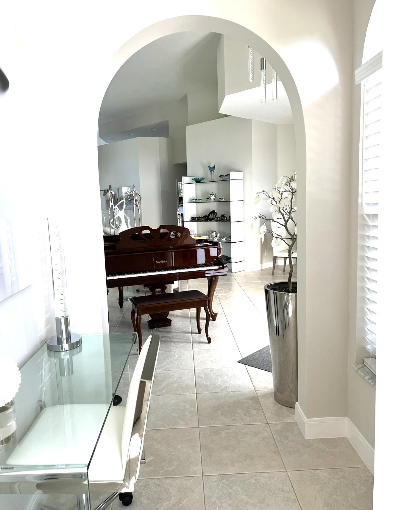 8263 N Lake Forest Drive