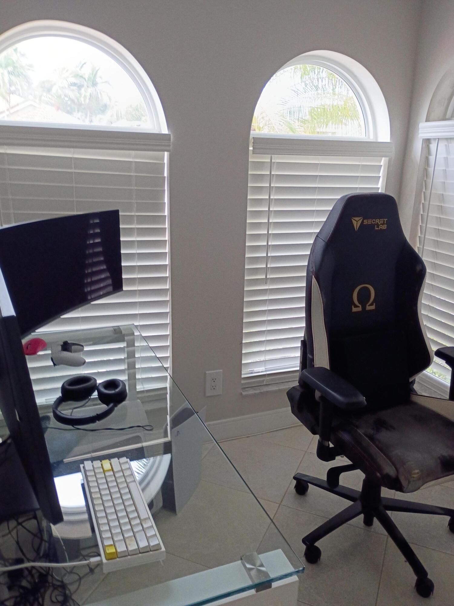 ROLLING HILLS GOLF ESTATES - Residential