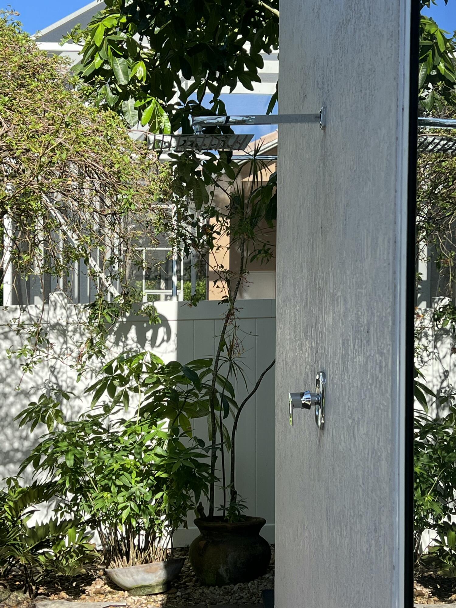 ROLLING HILLS GOLF ESTATES - Residential