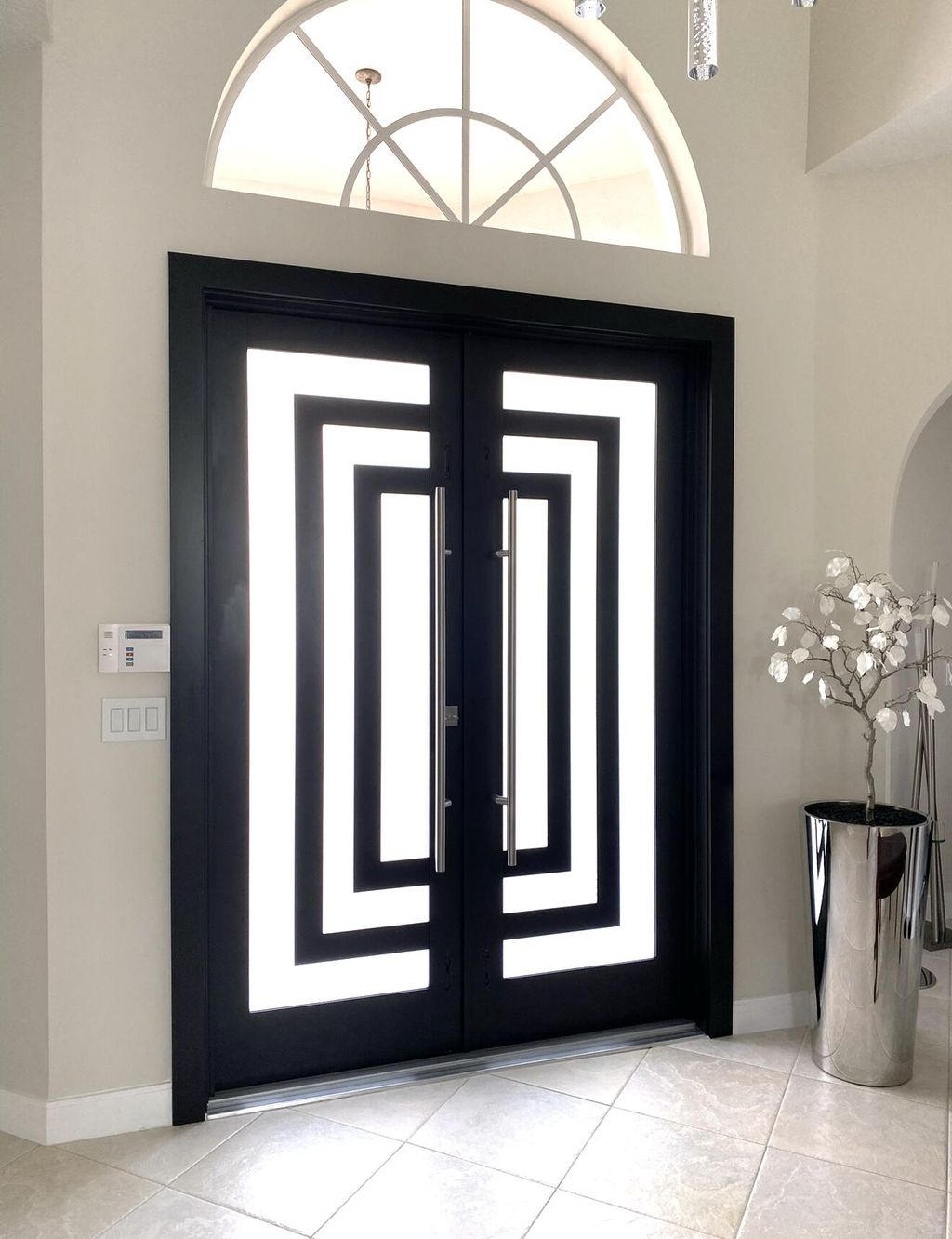 Photo of 8263 N Lake Forest Drive, Davie, FL 33328 (MLS # B26016275)