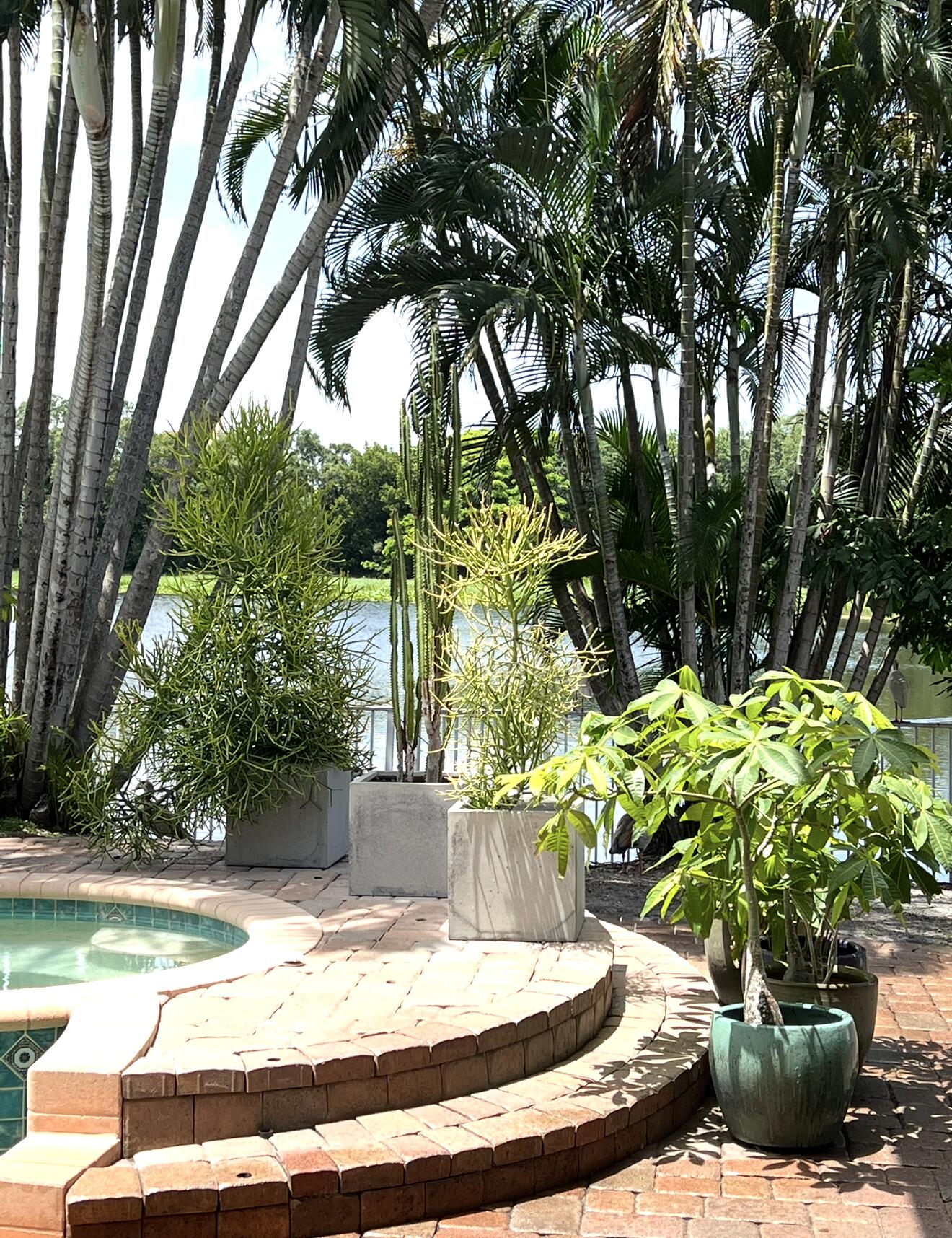 ROLLING HILLS GOLF ESTATES - Residential