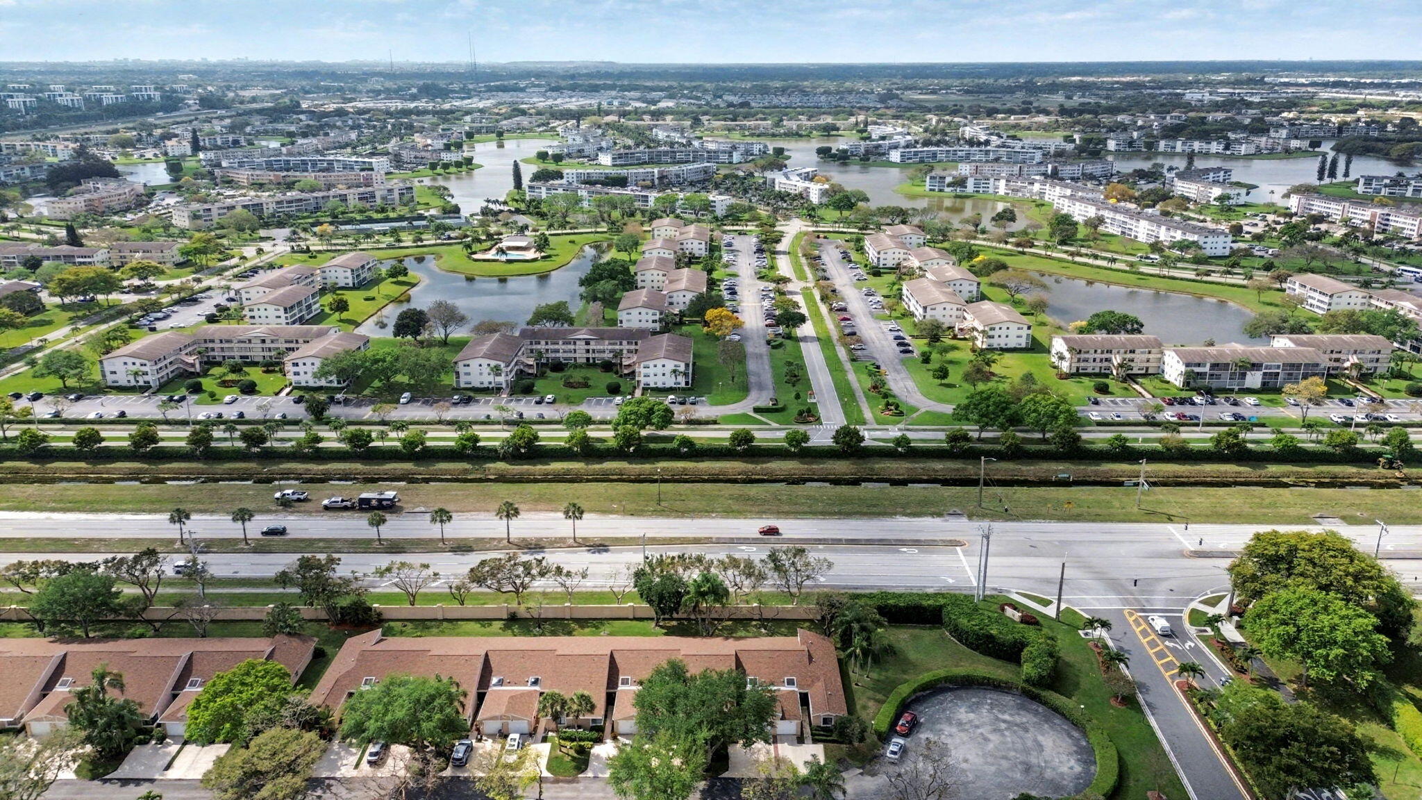 WHISPER WALK SEC C CONDO - Residential