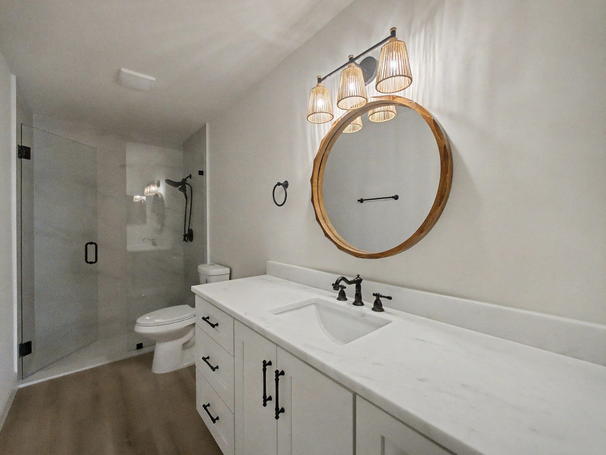 WHISPER WALK SEC C CONDO - Residential