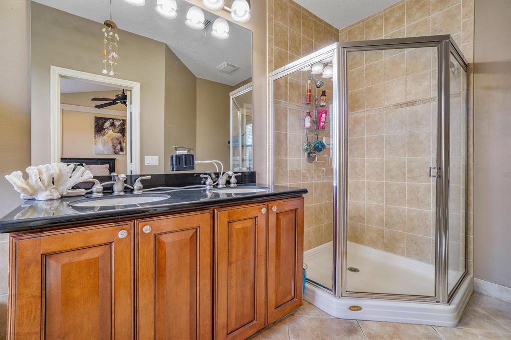 OCEAN CAY - Residential