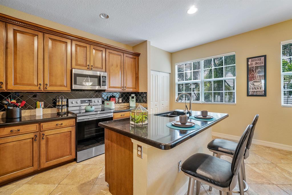 OCEAN CAY - Residential