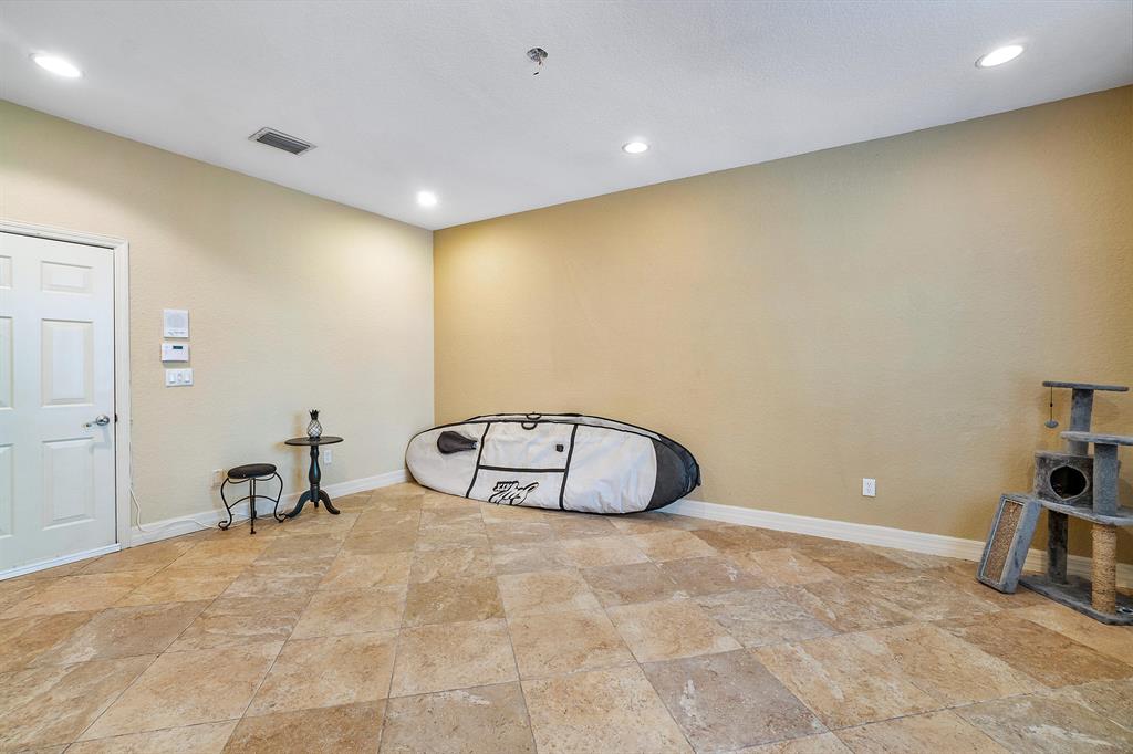 OCEAN CAY - Residential