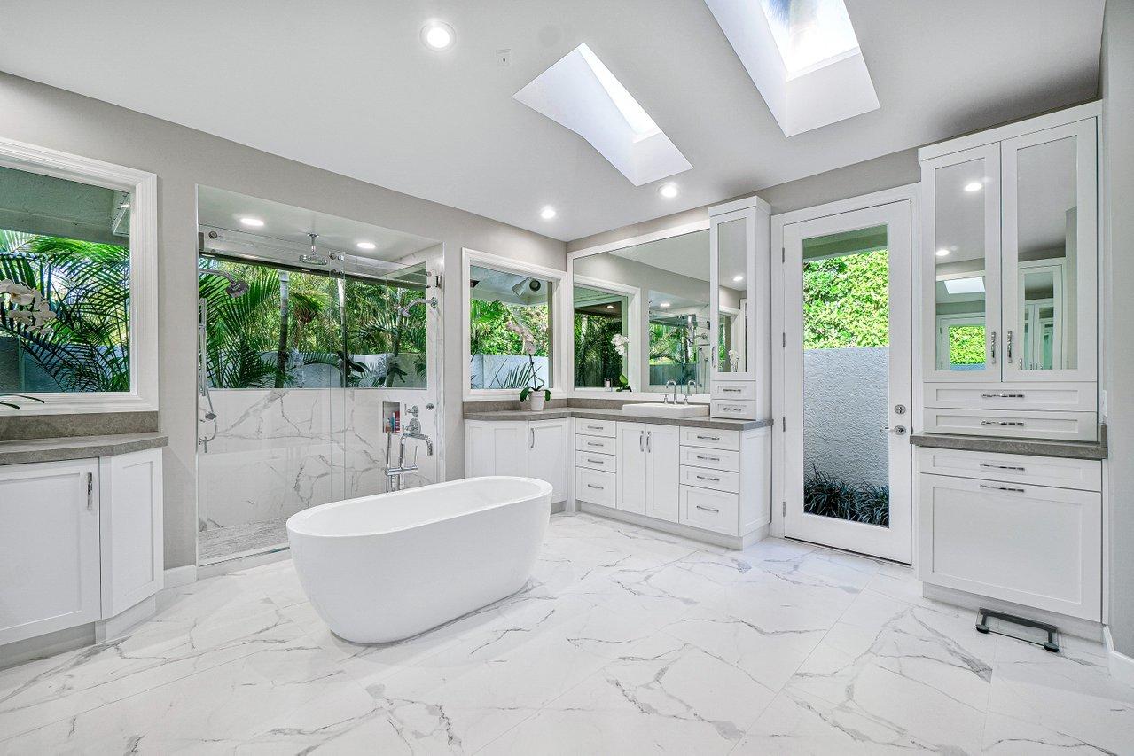 FRENCHMANS CREEK - Residential