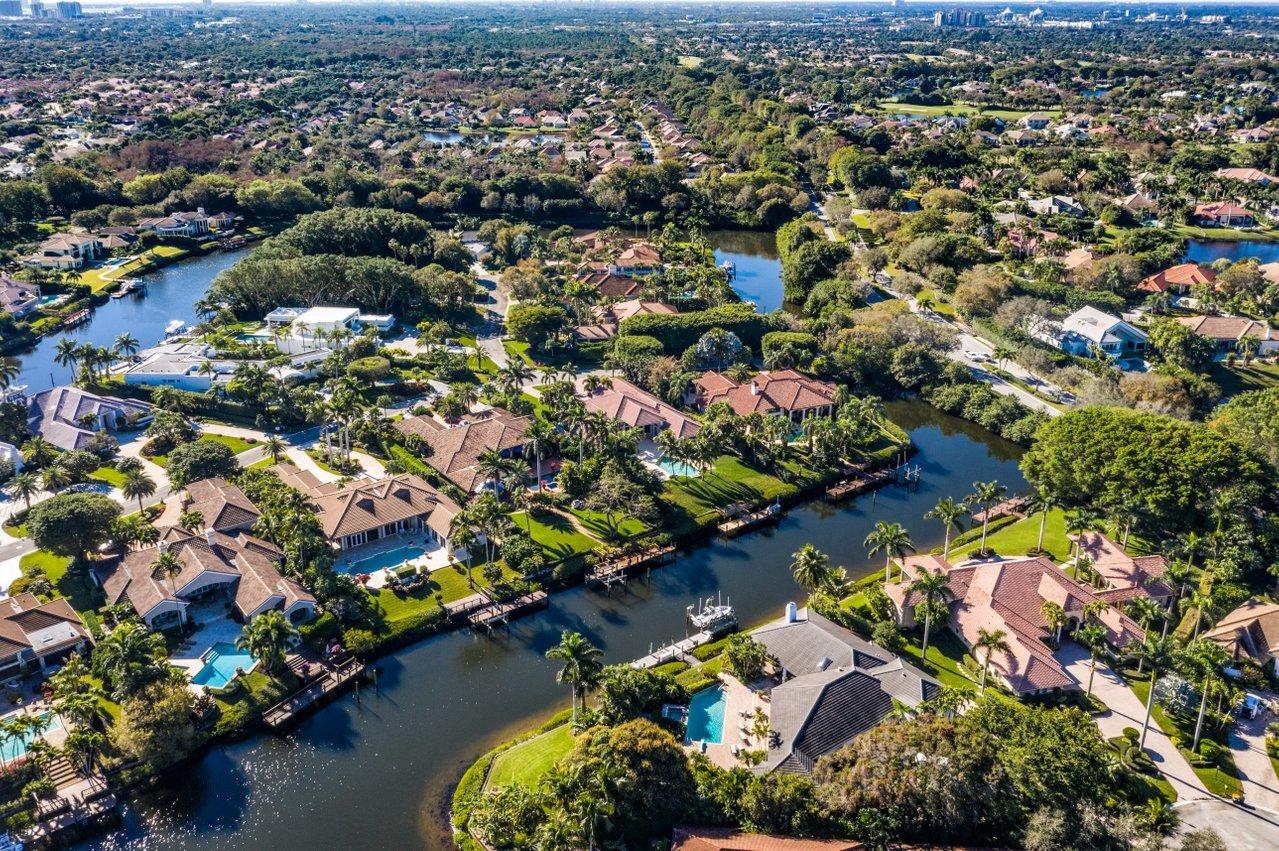 FRENCHMANS CREEK - Residential