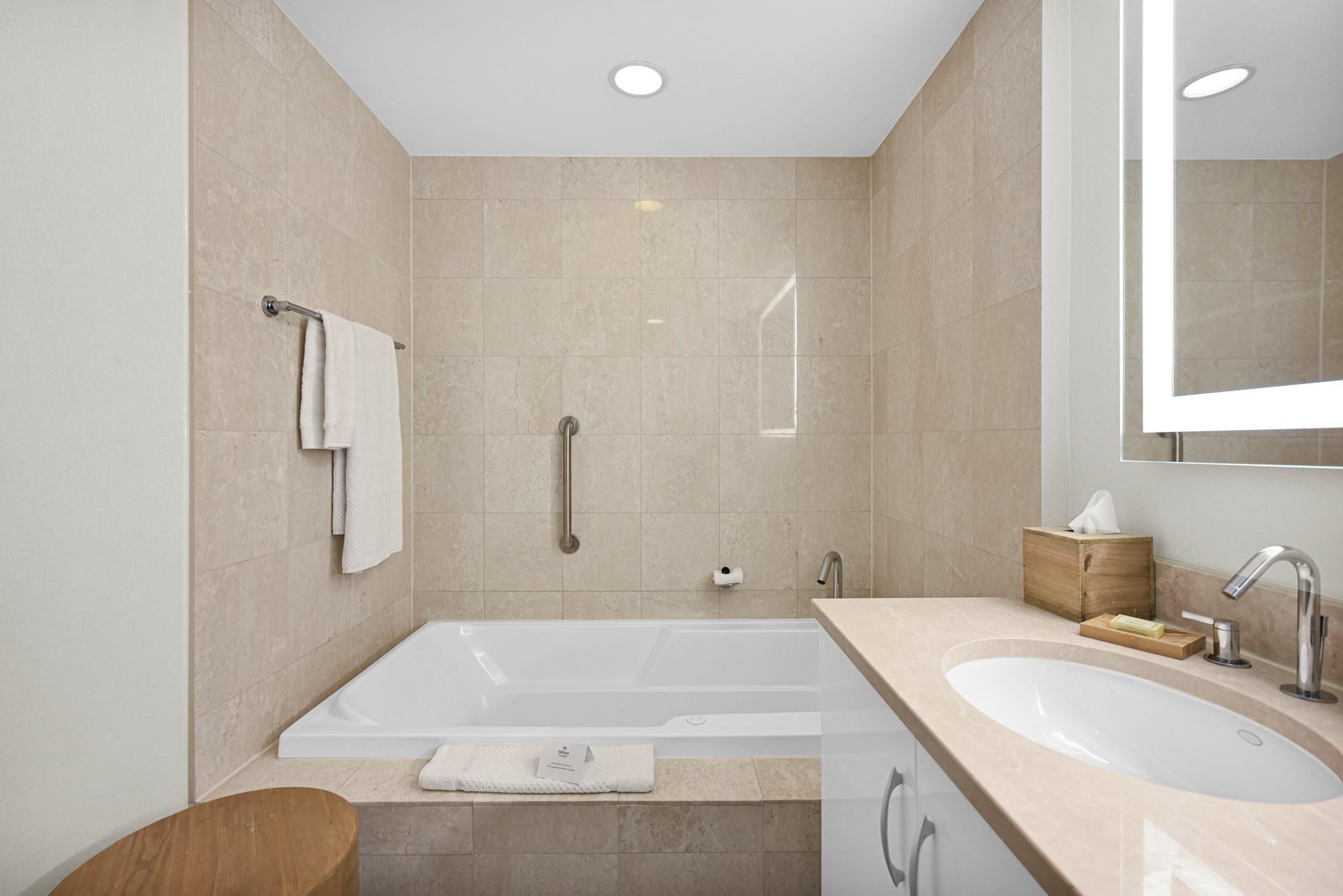 Q Club Resort & Residence - Residential