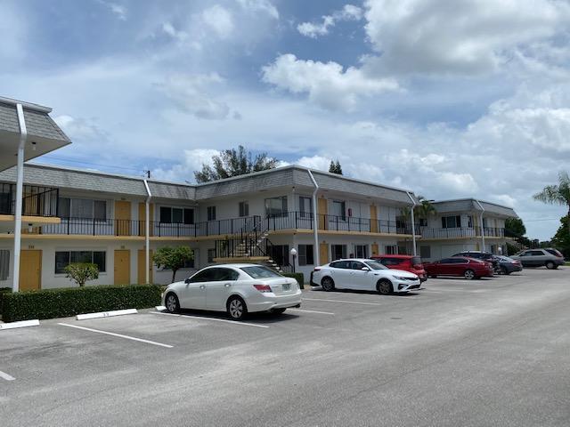 MURRY HILLS APT BLDG COND - Residential Lease