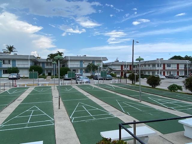 MURRY HILLS APT BLDG COND - Residential Lease