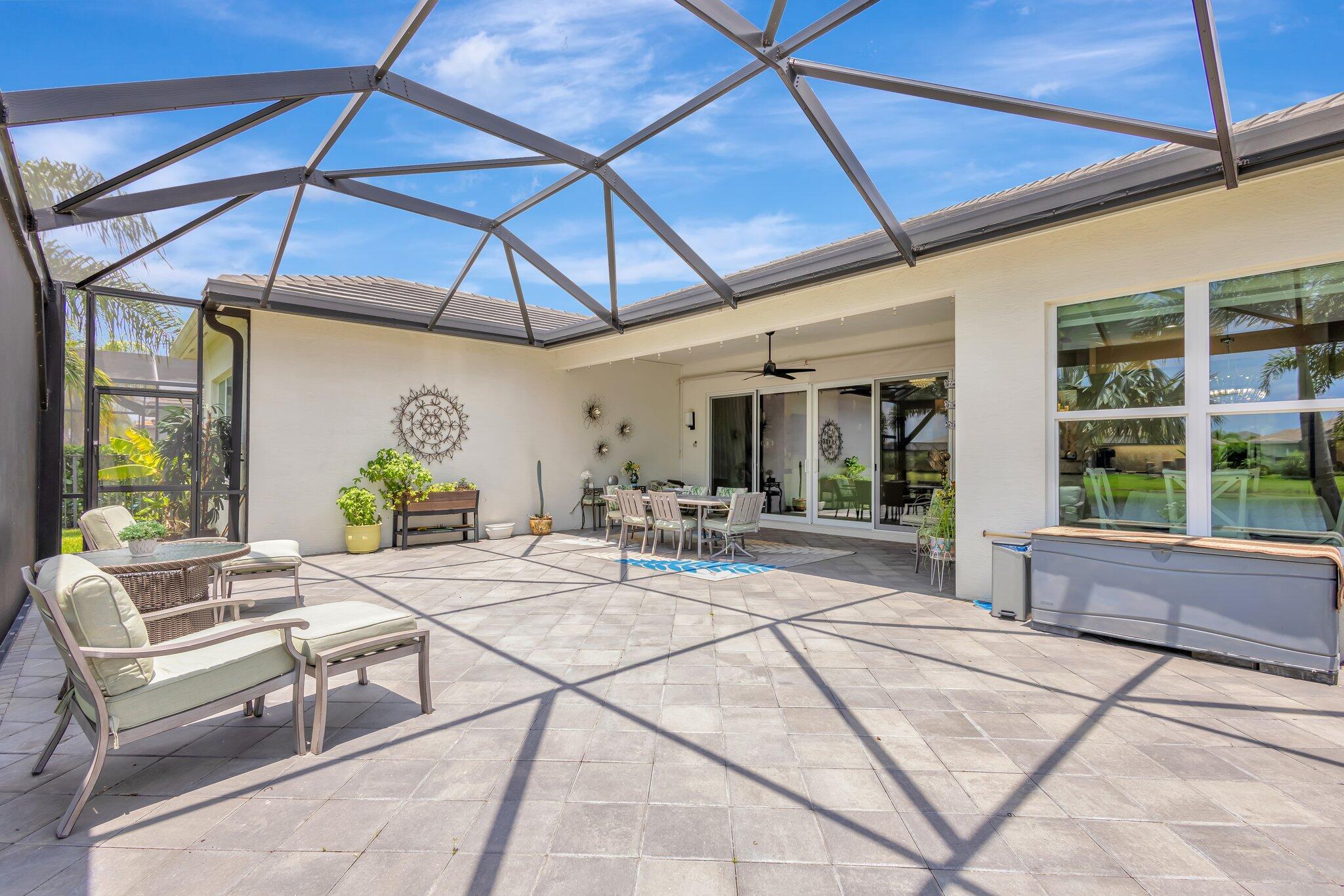 RIVERLAND - Residential