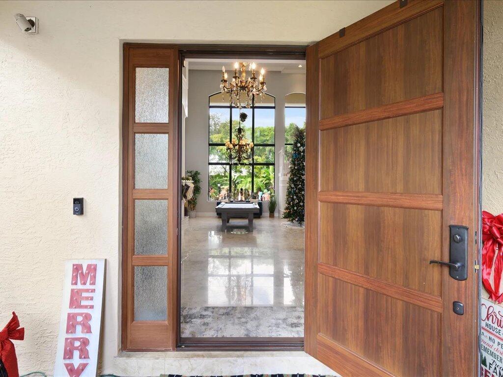 VERSAILLES - Residential