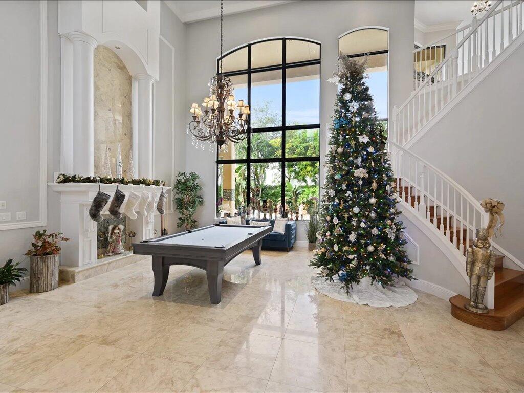 VERSAILLES - Residential