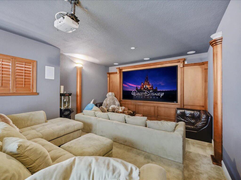 VERSAILLES - Residential