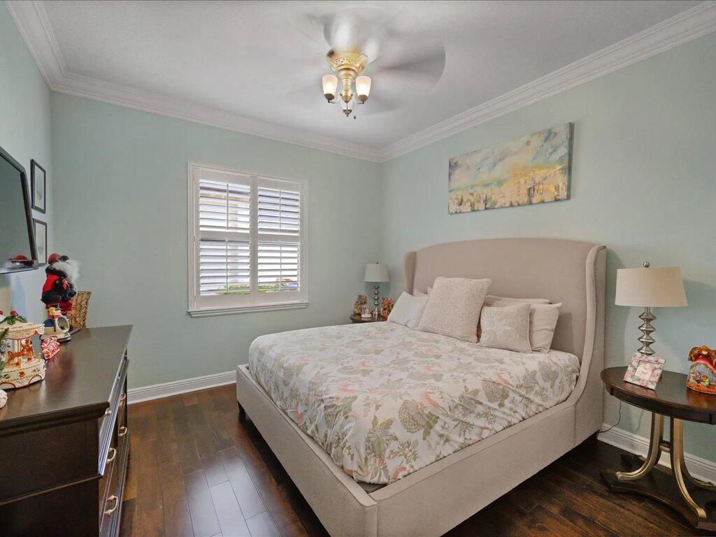 VERSAILLES - Residential