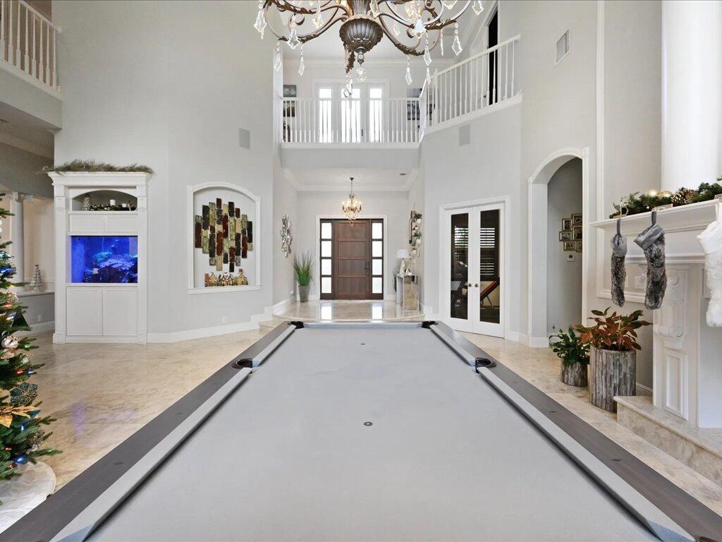 VERSAILLES - Residential