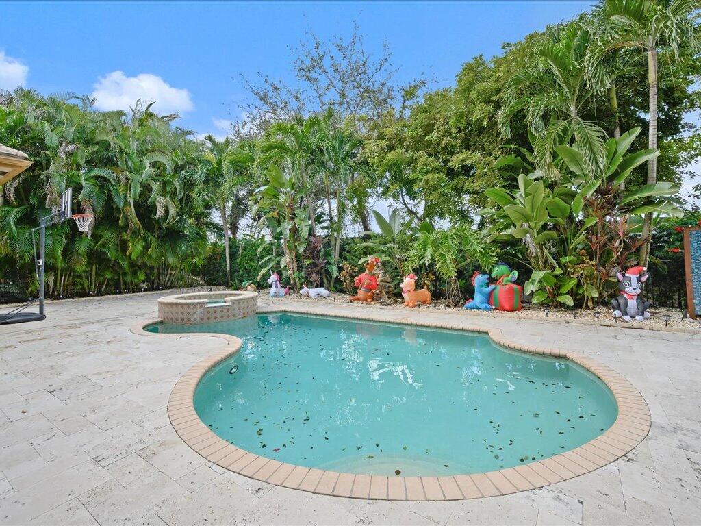 VERSAILLES - Residential