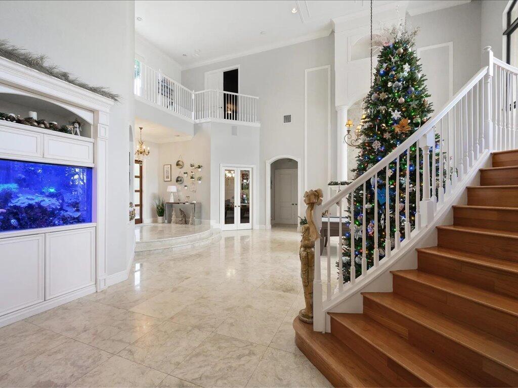 VERSAILLES - Residential