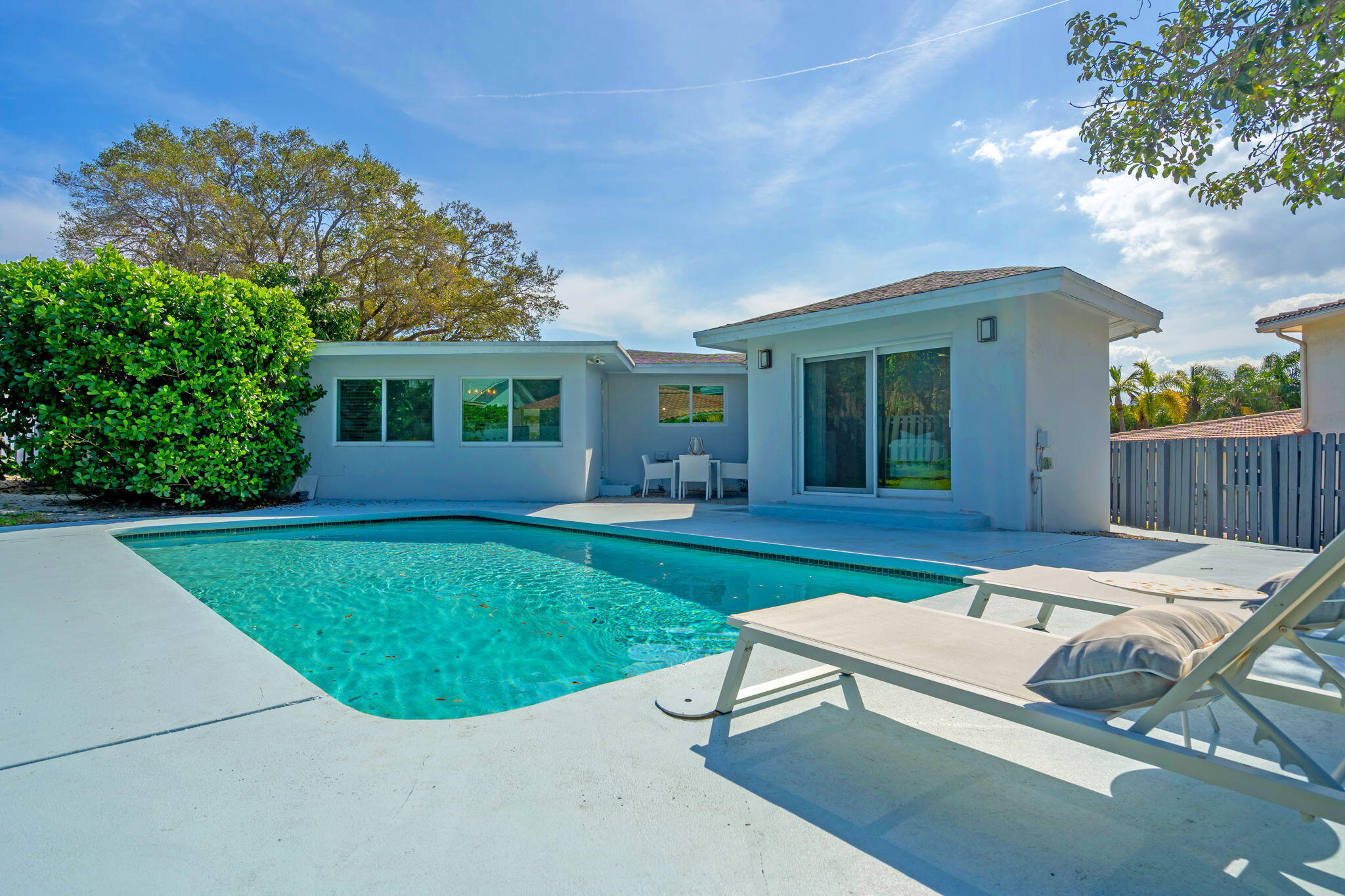 CONFERENCE RIDGE IN - Residential