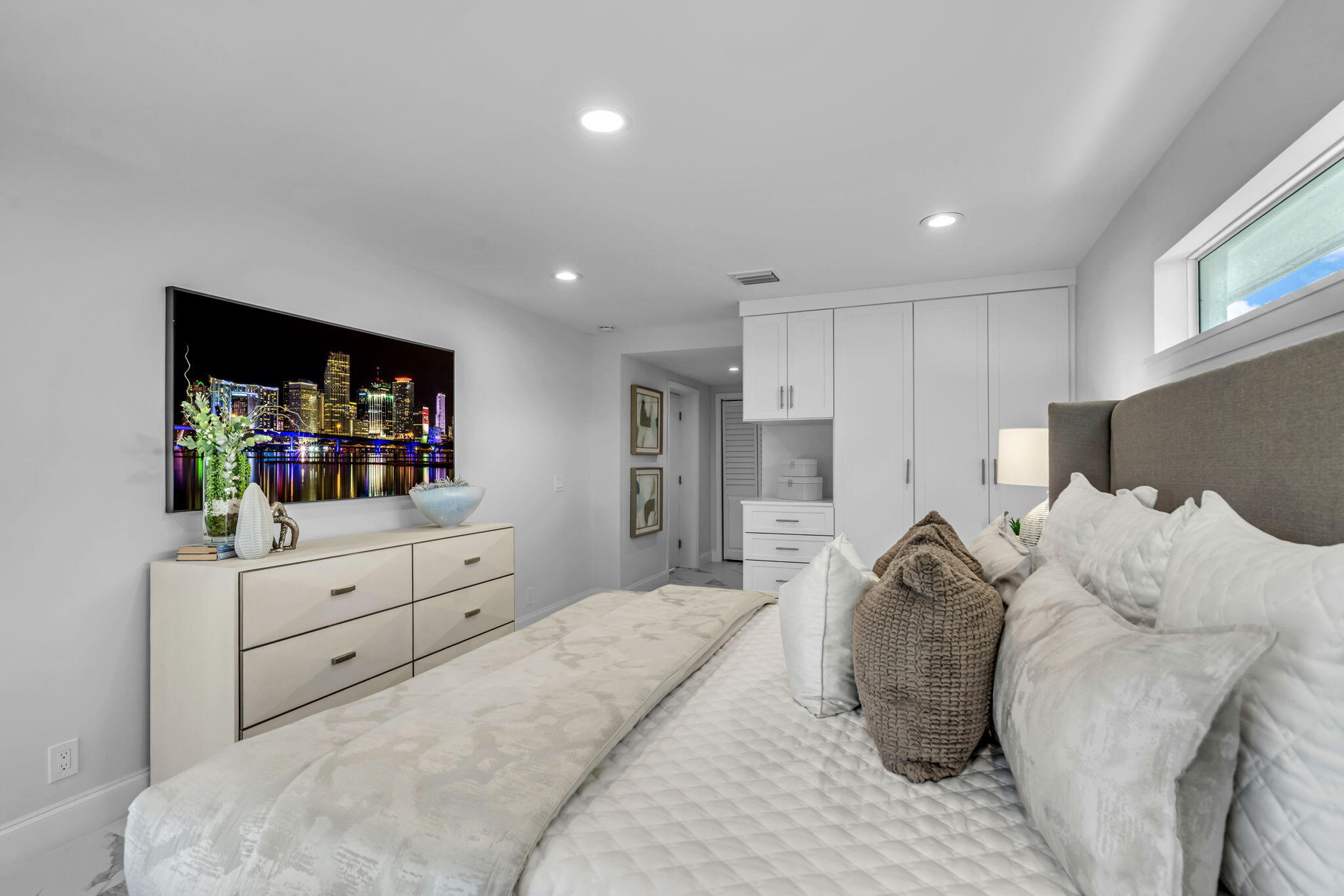 CONFERENCE RIDGE IN - Residential