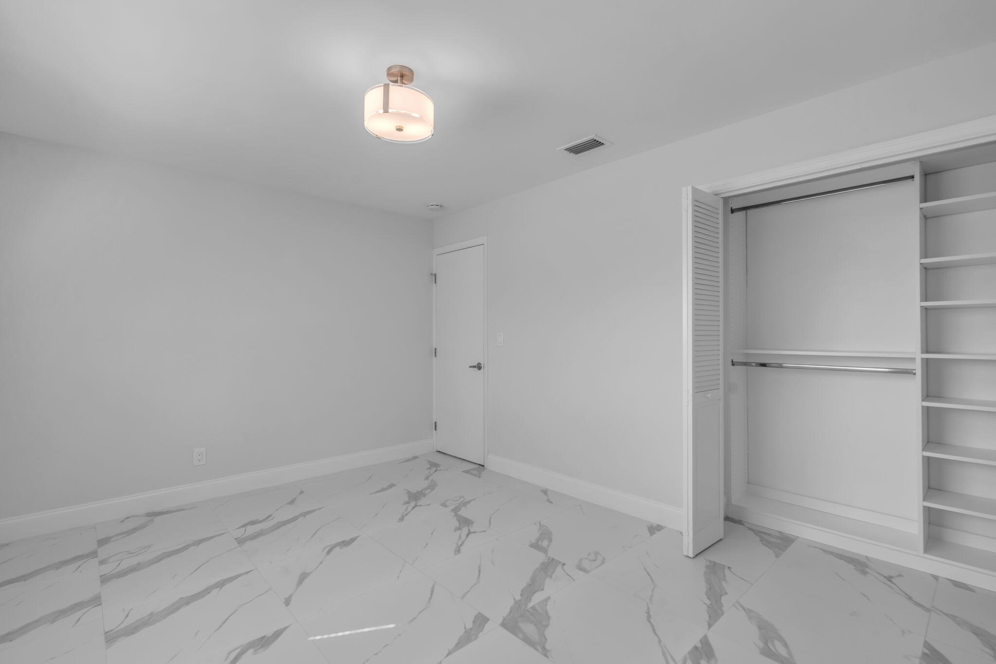 CONFERENCE RIDGE IN - Residential