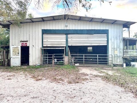 A home in Okeechobee