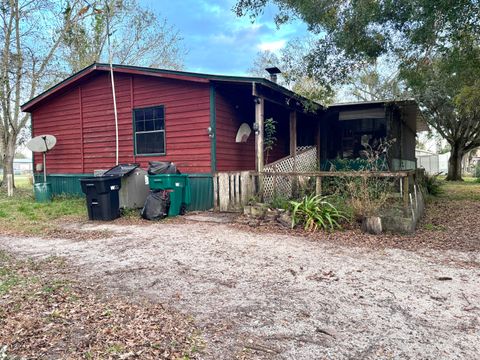 A home in Okeechobee