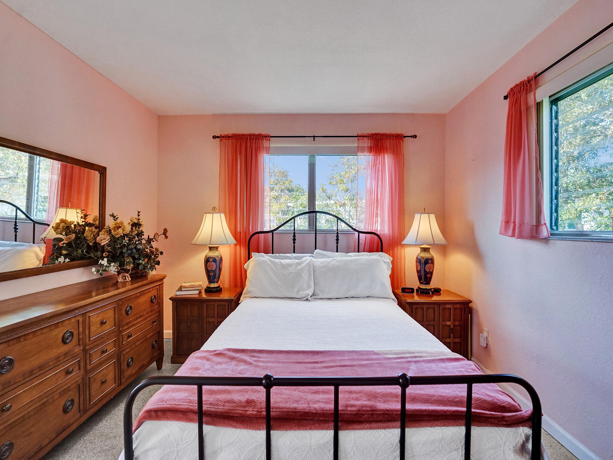 CLIFF LAKE VILLAS CO-OP - Residential