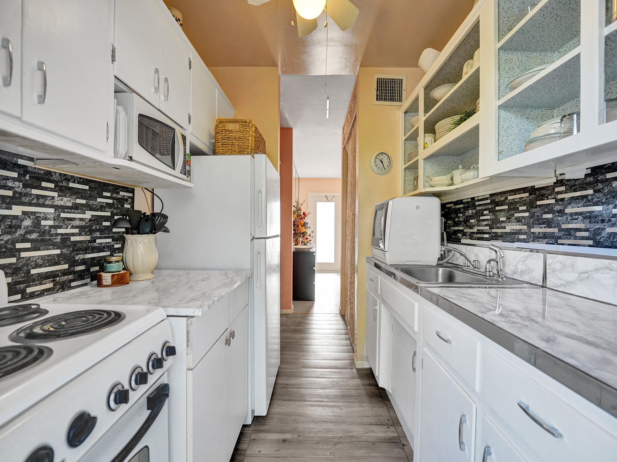 CLIFF LAKE VILLAS CO-OP - Residential