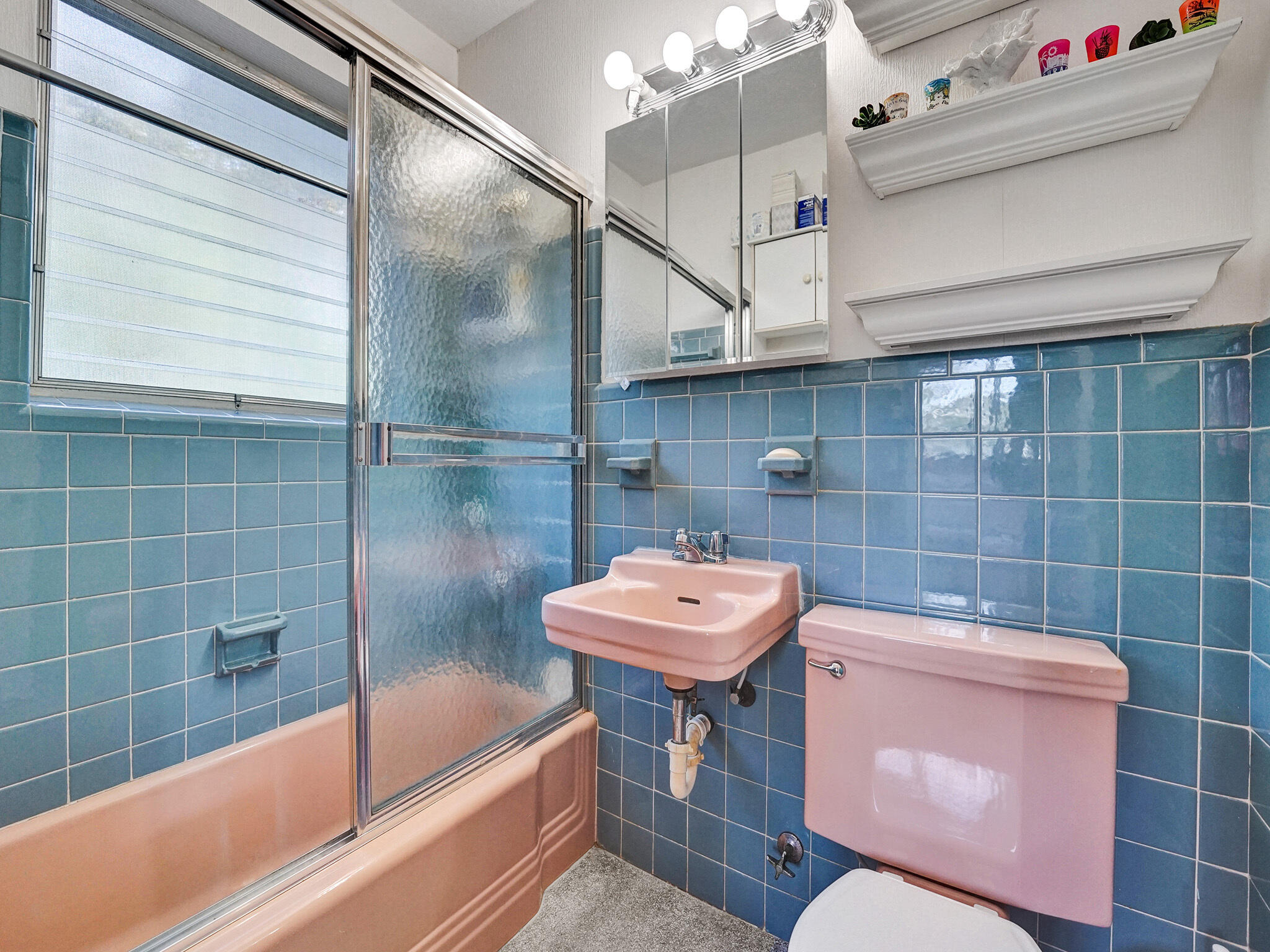 CLIFF LAKE VILLAS CO-OP - Residential