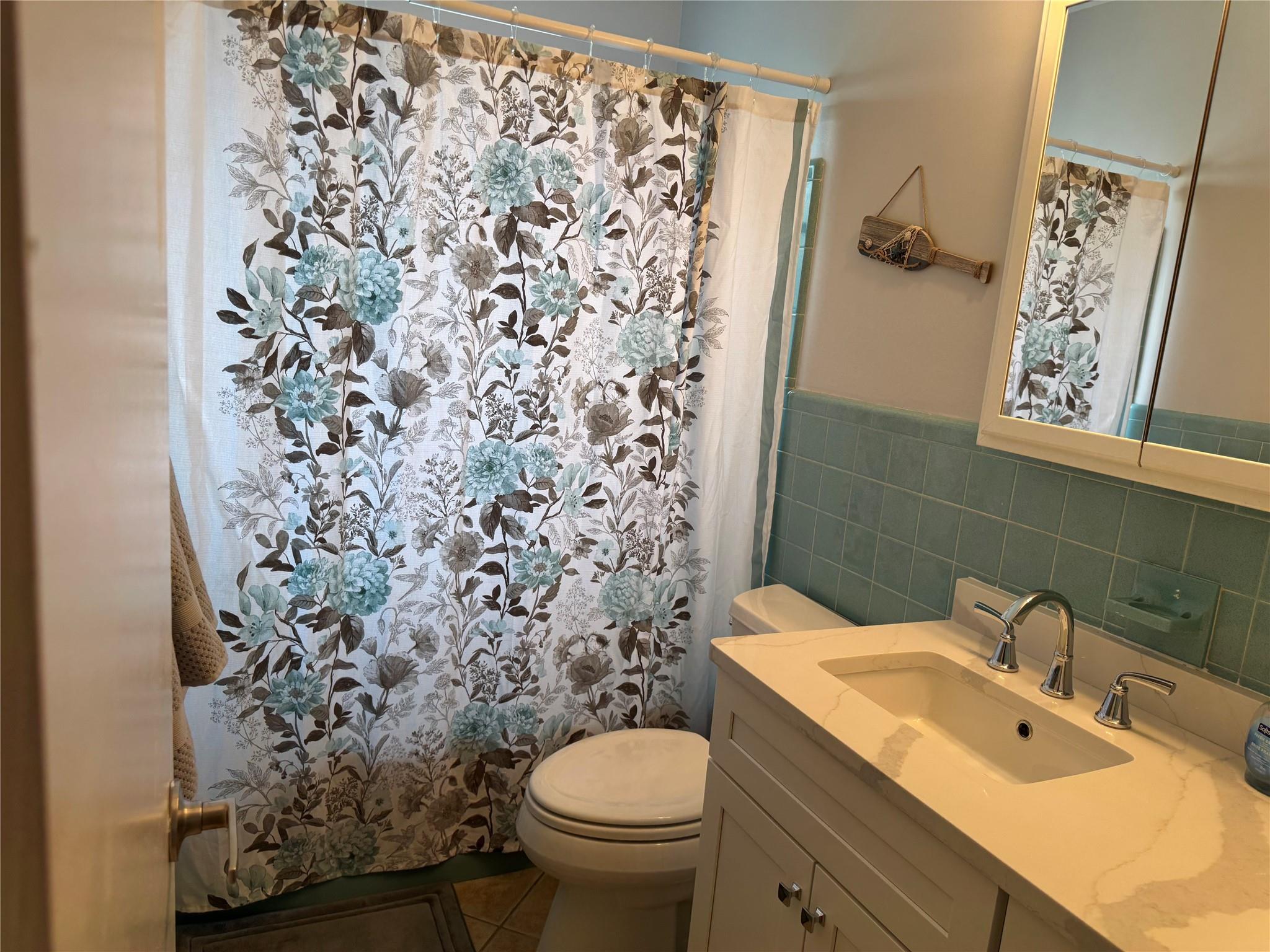 GARDEN ISLES SEC 3 - Residential Lease