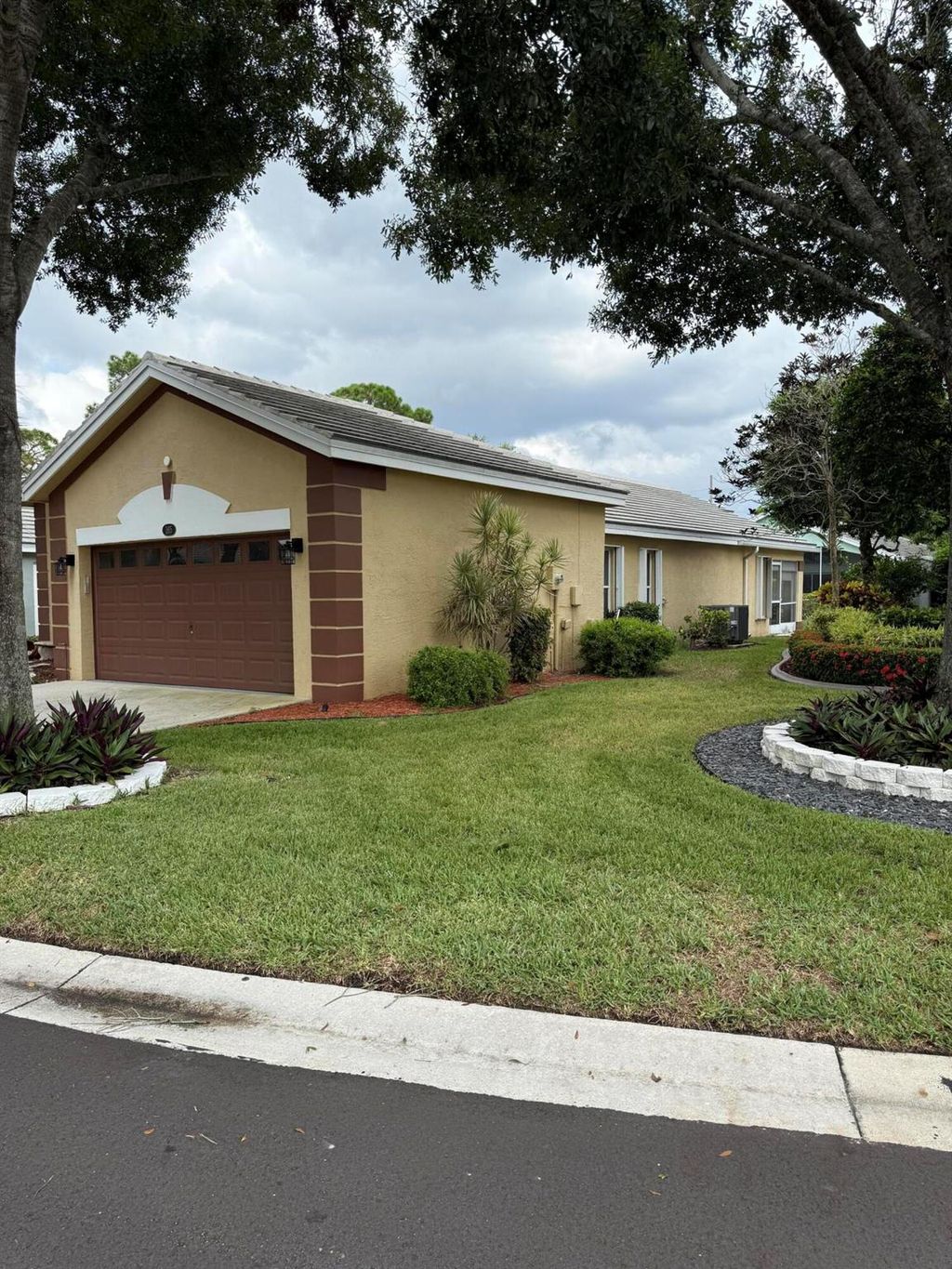 Photo of 165 Harbor Lake Circle, Greenacres, FL 33413 (MLS # R11122506)